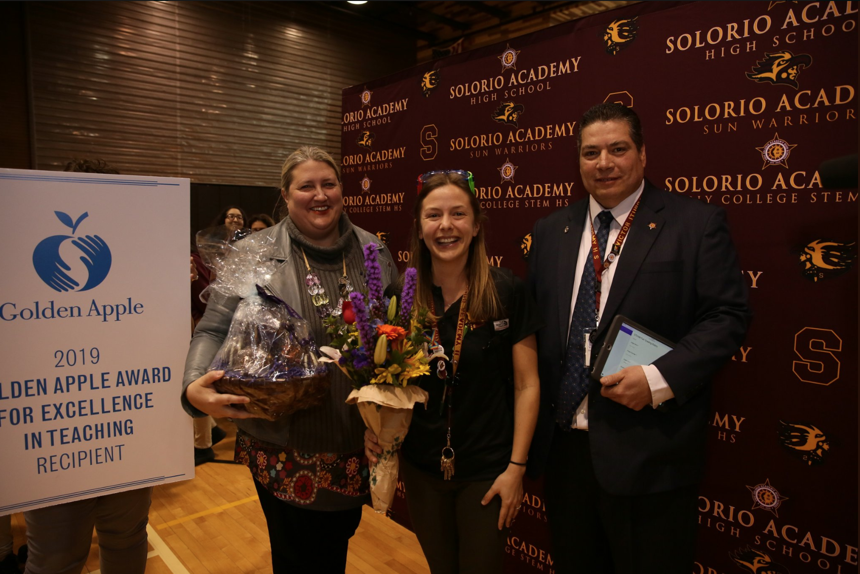 Solorio Teacher Wins Prestigious 19 Golden Apple Award For Excellence In Teaching Ausl Academy For Urban School Leadership